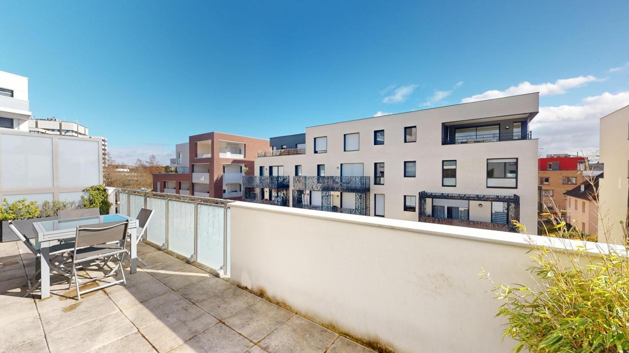 Cityheart Constellation Avec Parking Strasbourg Exterior foto